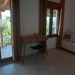 Ligeia House *